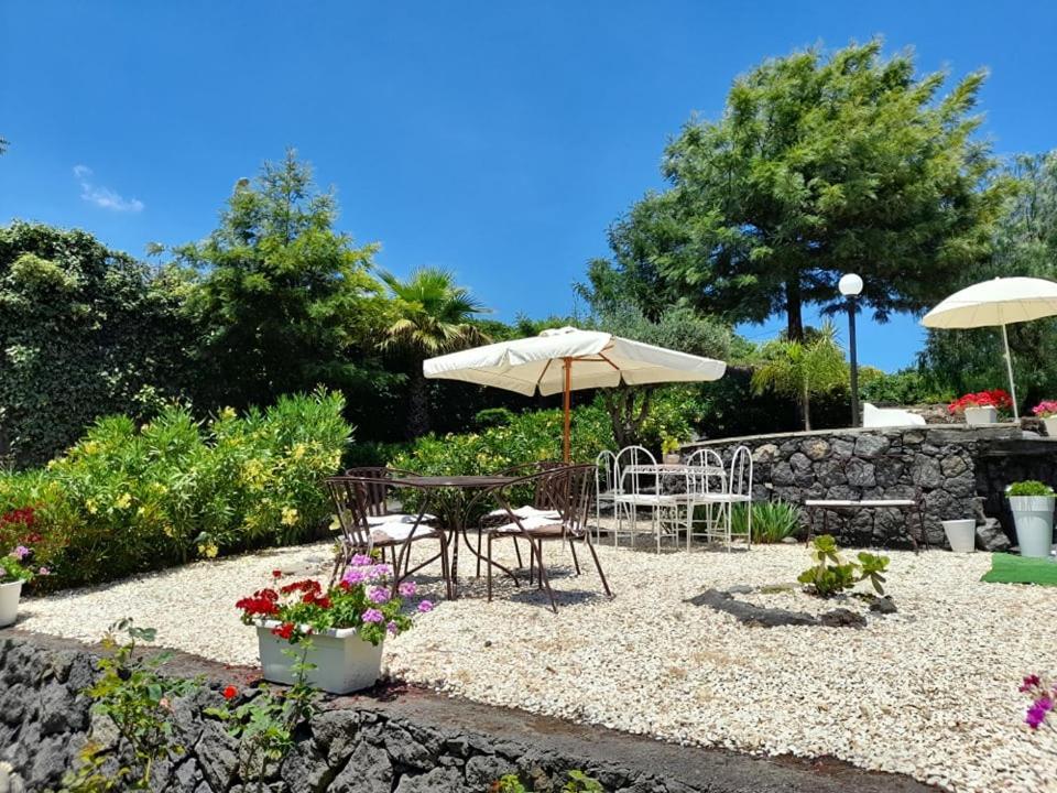 B&B Boutique Di Charme "Etna-Relax-Natura" Zafferana Etnea Exterior photo