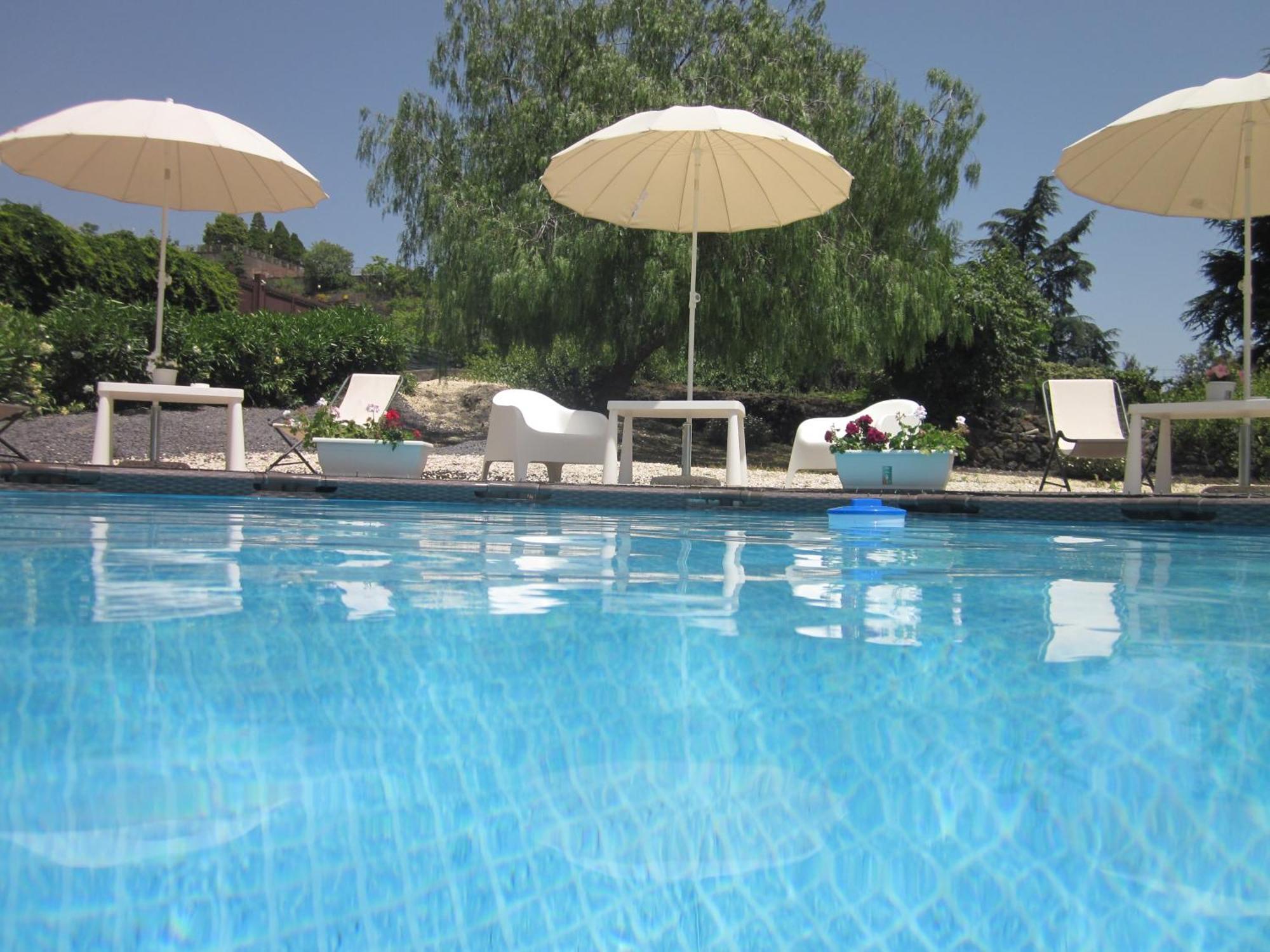 B&B Boutique Di Charme "Etna-Relax-Natura" Zafferana Etnea Exterior photo
